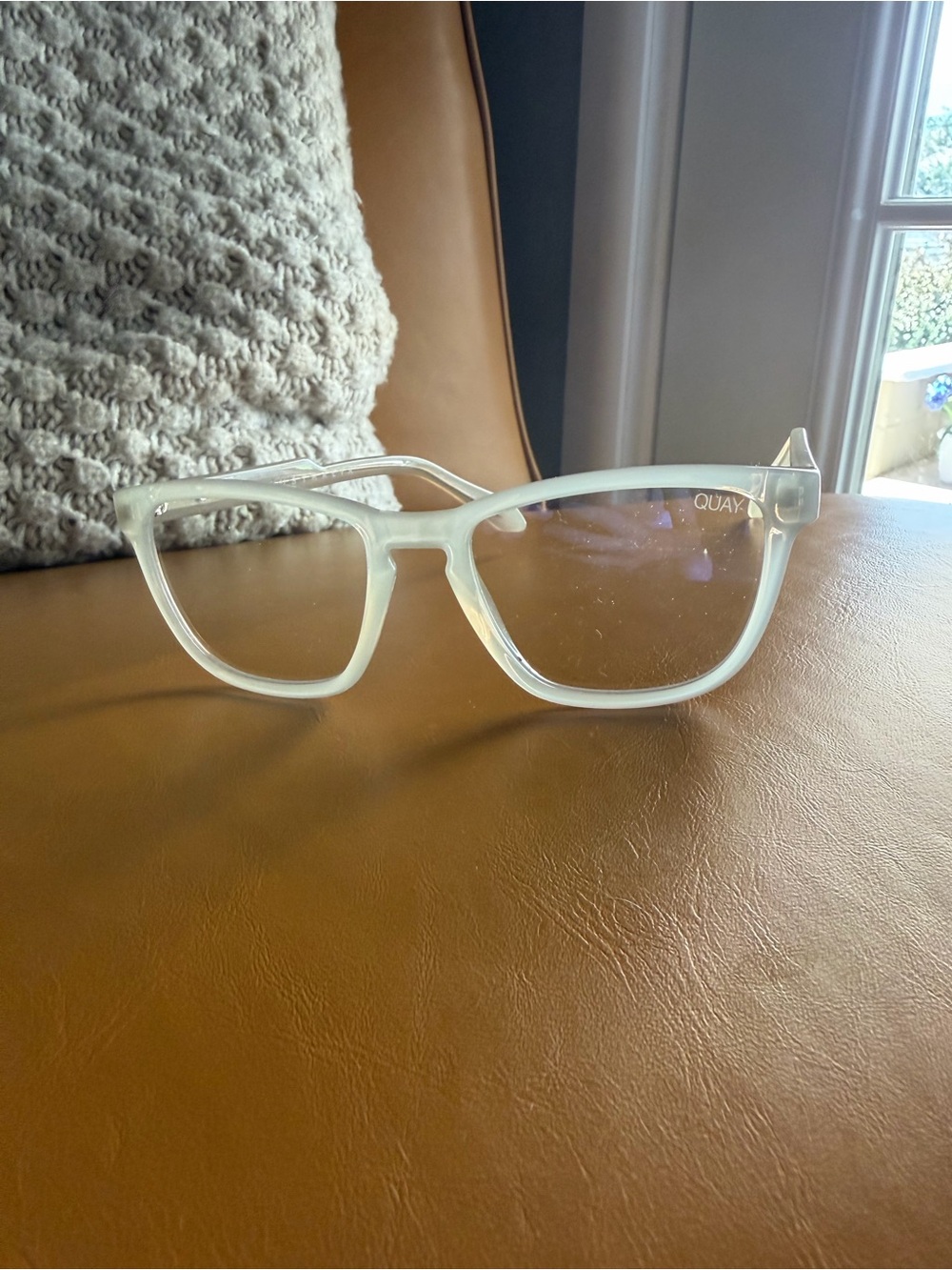 Quay Australia Translucent Clear Cat-Eye Glasses